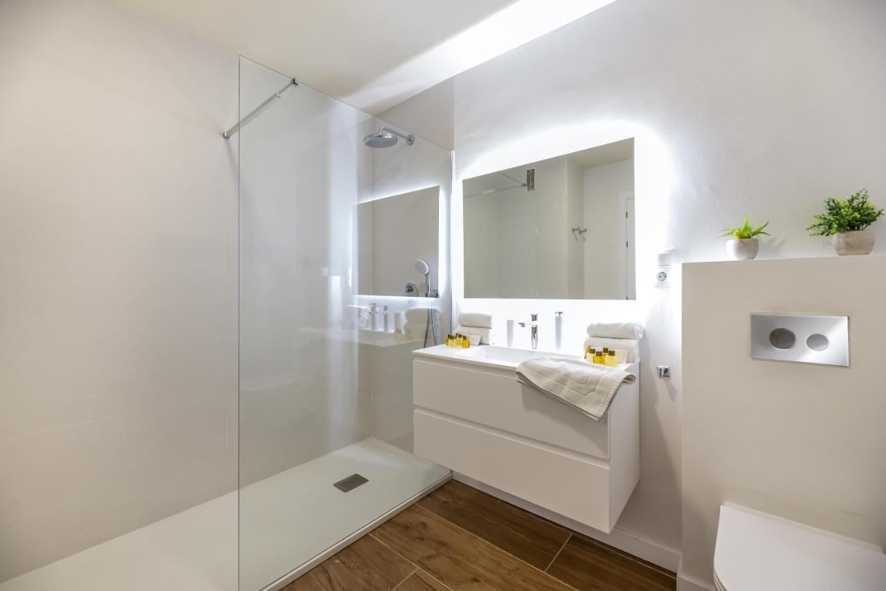 Vacation Marbella I Top 1 Puerto Banus Sea Front Rental, Renovated Extérieur photo